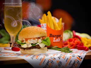 Promoção: 1 ano de hambúrguer grátis - Burger Lab