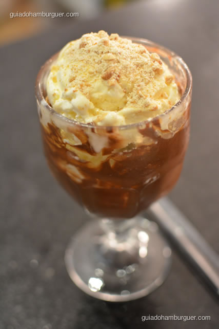 House Icecream com sorvete de chocolate e Nutella - Burger Lab Experience