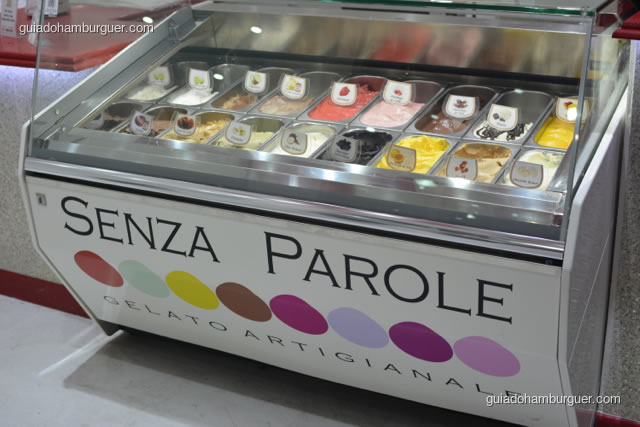 Sorvetes artesanais servidos na sorveteria - Hamburgueria da Mooca