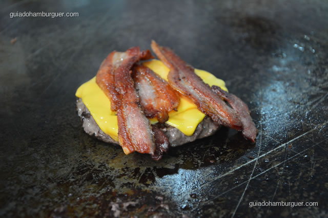 Hambúrguer de picanha de 225g, cheddar e bacon - Big X Picanha