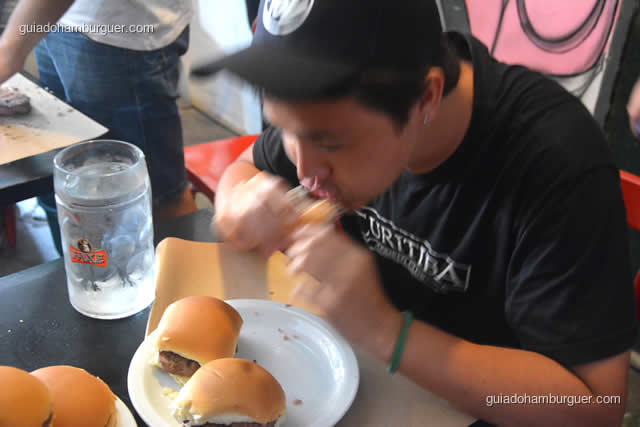 O tempo está acabando, melhor comer rápido - Torneio Devoradores 162