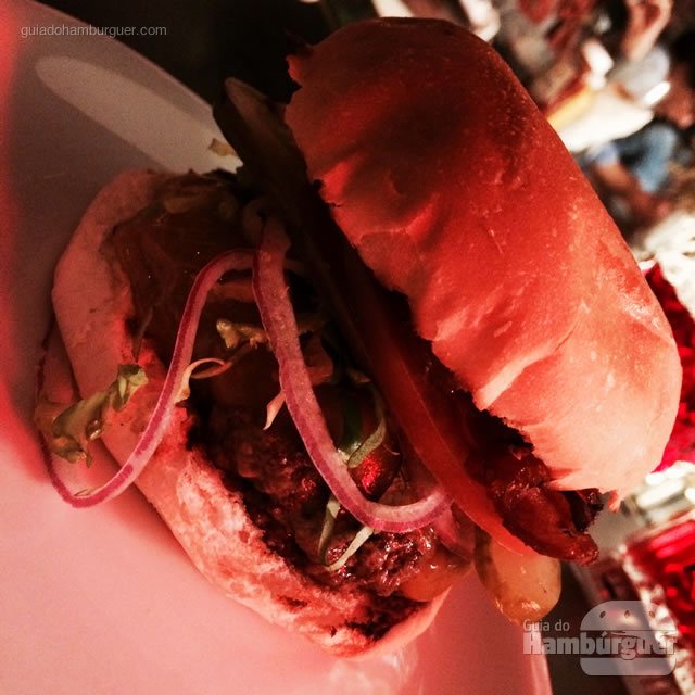 Burger Joint em detalhes - Z Dei Sandwich Shop