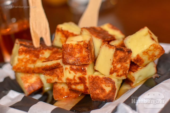 Cheese and honey - Between Buns