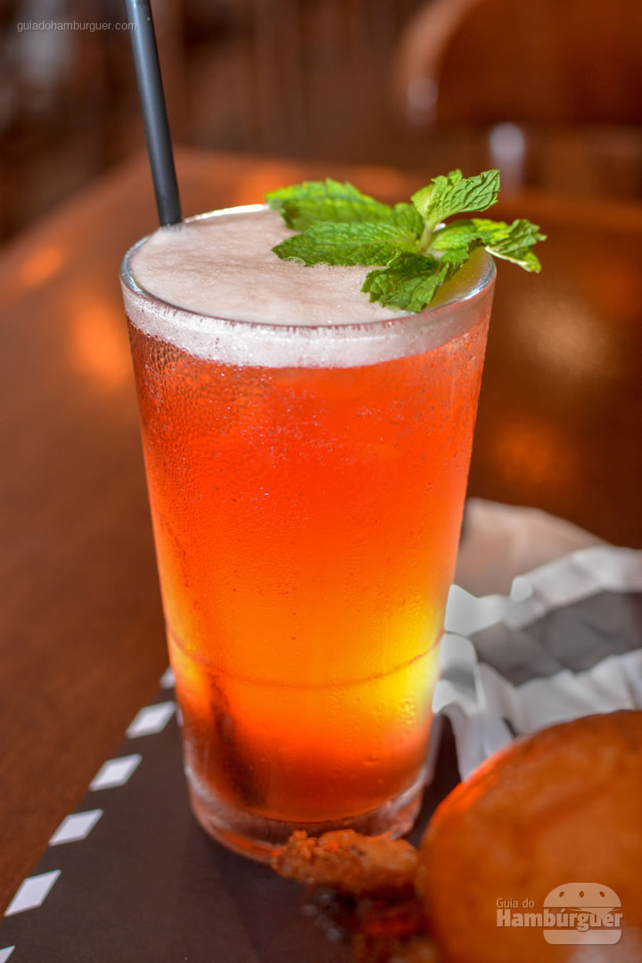 Strawberry Mint - Between Buns