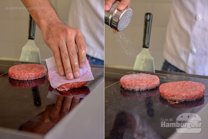 Colocando os burgers na PLana, após 3 minutos de aquecimento  - Chapa para hambúrguer vitrocerâmica Plana da Evo Pro